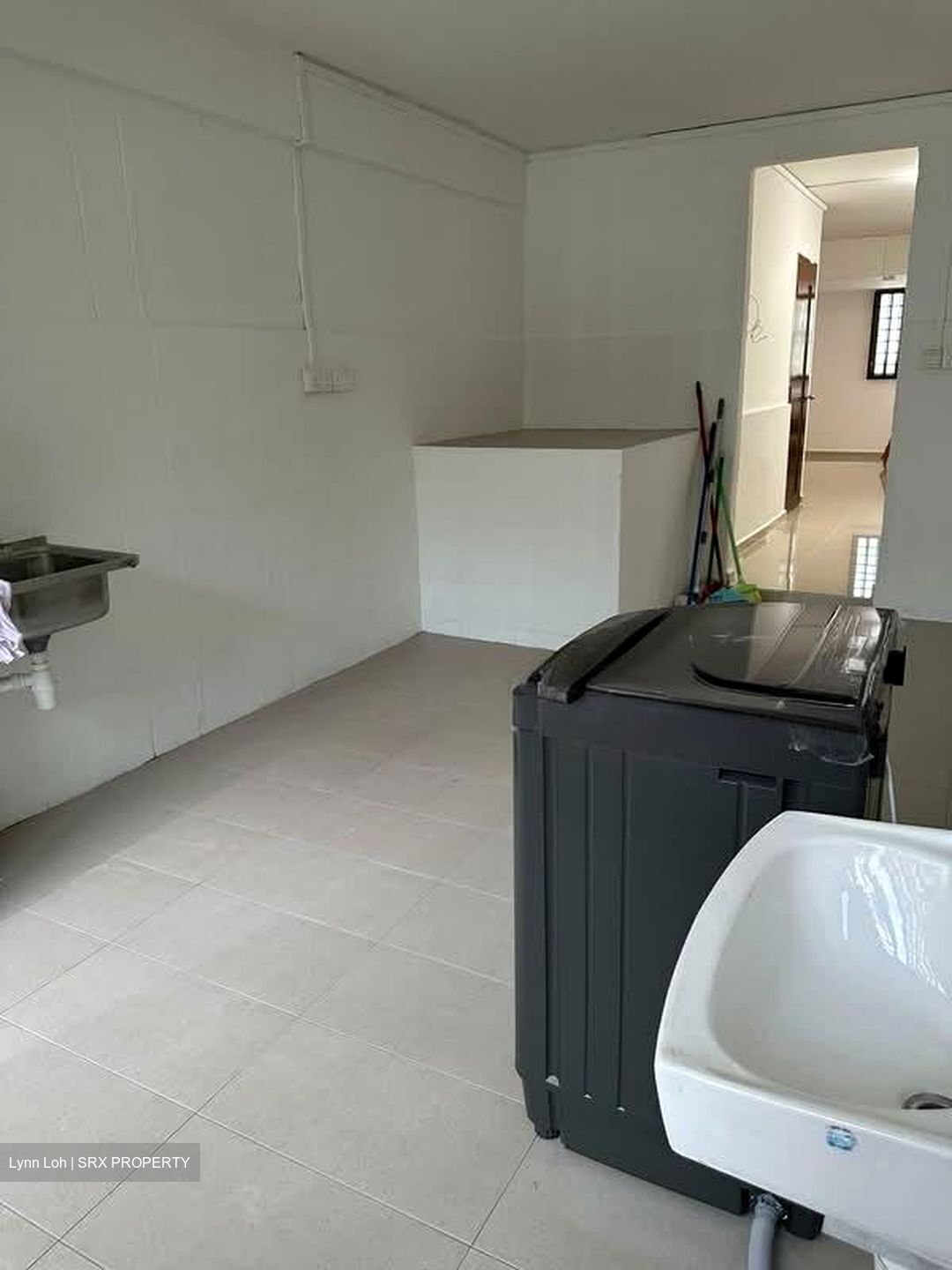 Jurong East Street 21 (D22), Shop House #540011711